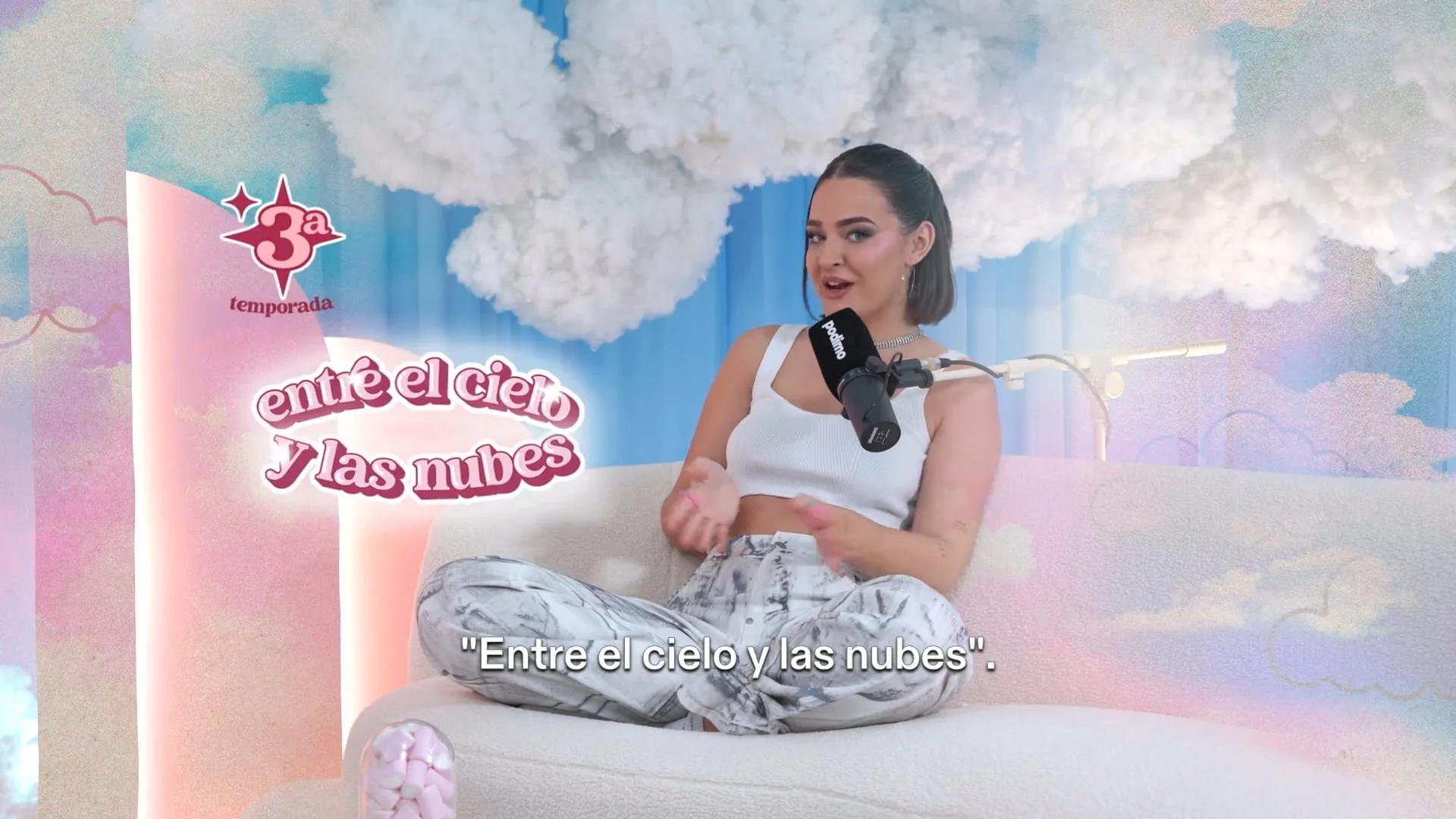 Still from Podimo — Entre el cielo y las nubes
